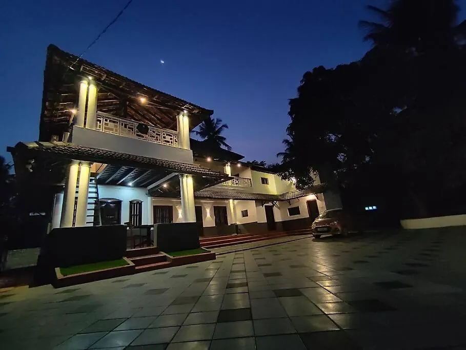 Sukun Heritage -A Traditional 4 Bedroom Vacation Villa Kannur
